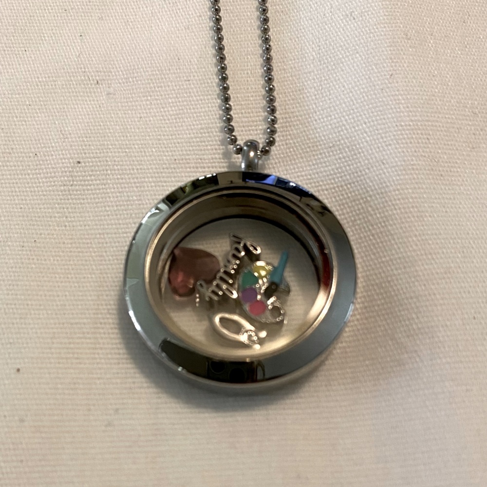 Origami Owl Living Locket w/chain and charms NWOT